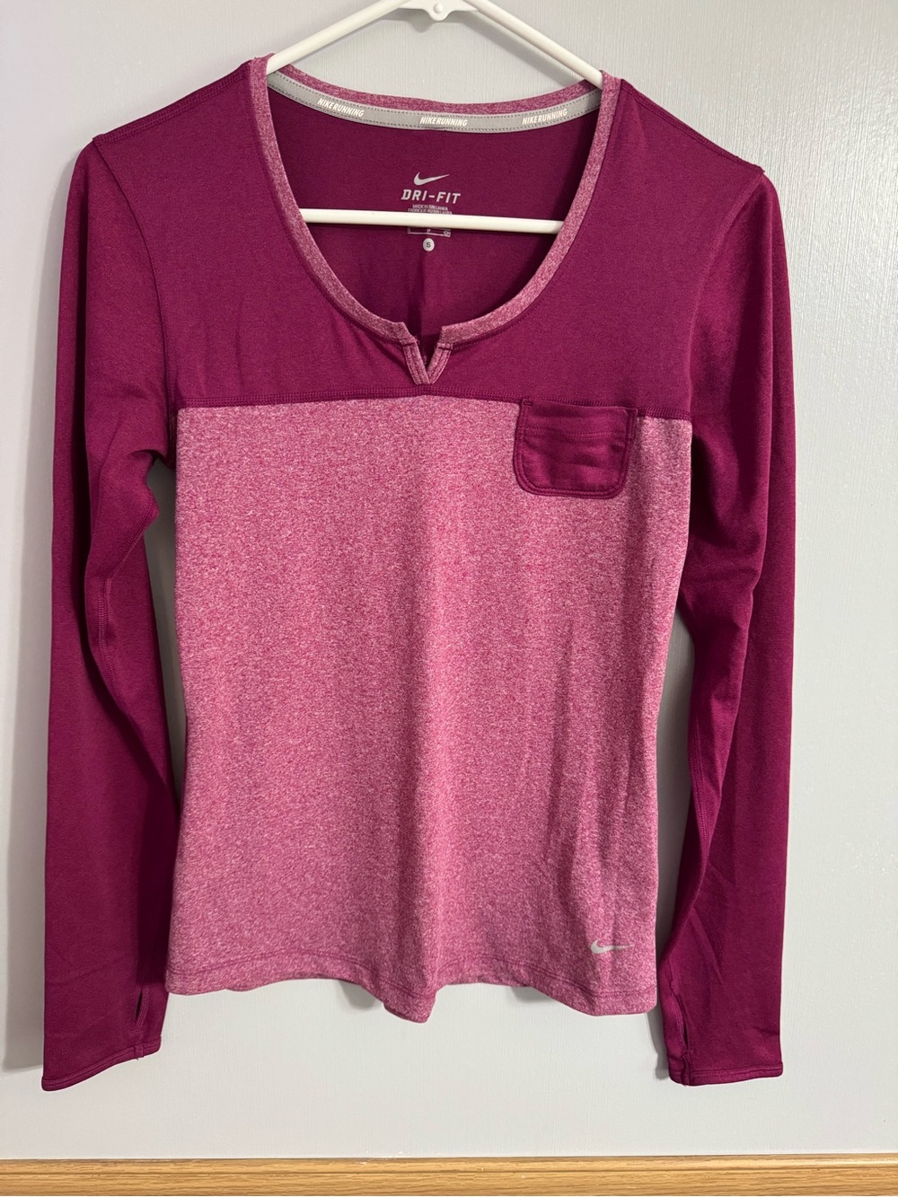 Nike Running Dri-FIT Long Sleeve Casual Top in Raspberry Pink Size Small